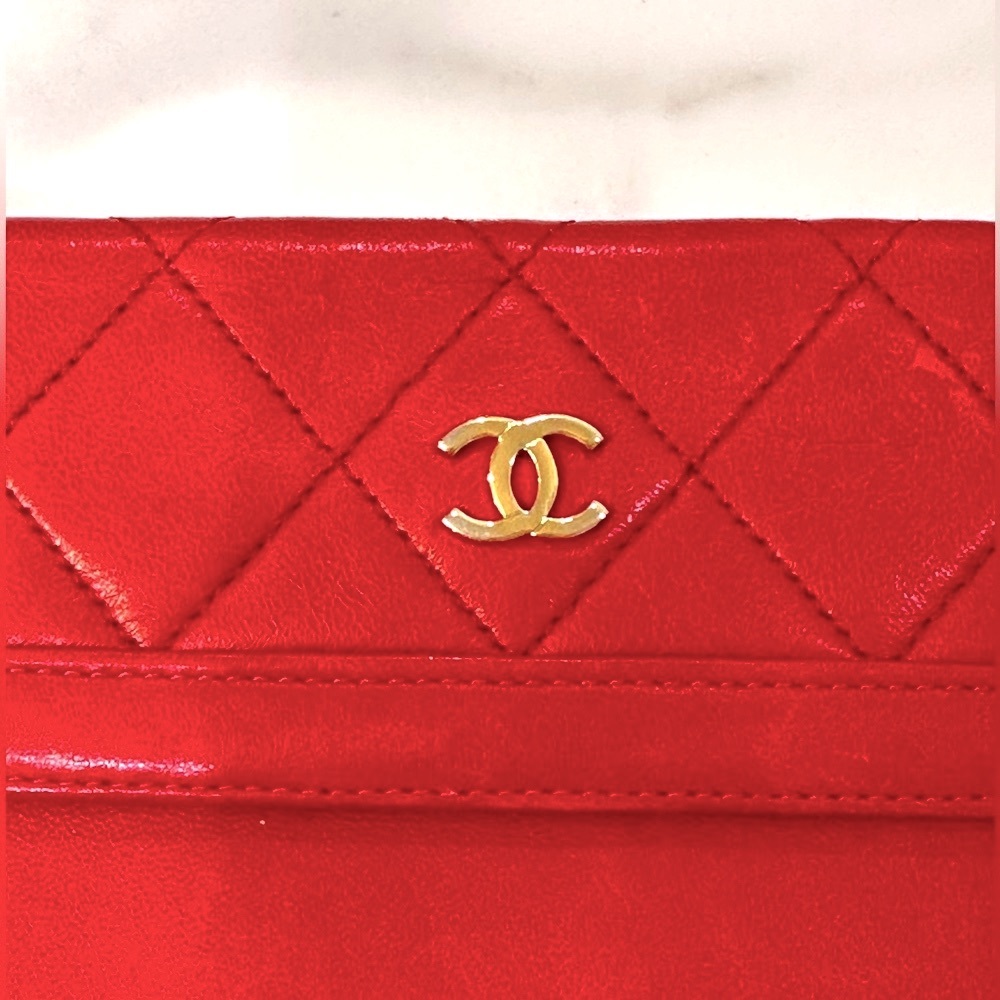 CHANEL CC Logo Matelasse Mini Pouch - Picture 2 of 8